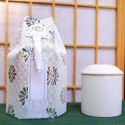 ご遺骨のお預かりサービス